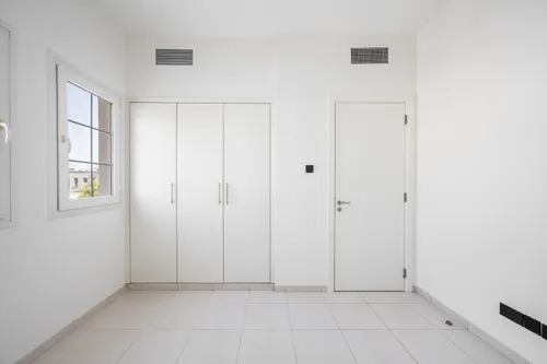 3 Bedrooms Villa in Springs 9