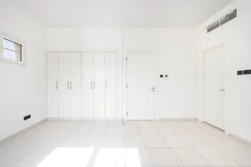 3 Bedrooms Villa in Springs 9