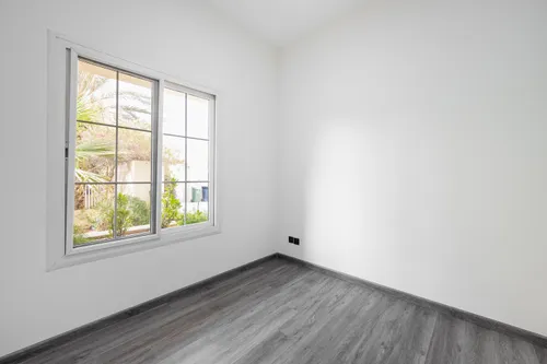 3 Bedrooms Villa in Springs 9
