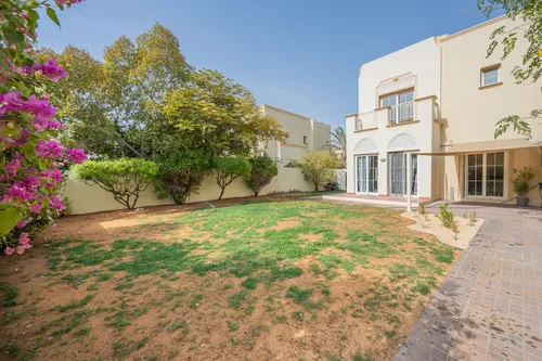 3 Bedrooms Villa in Springs 9