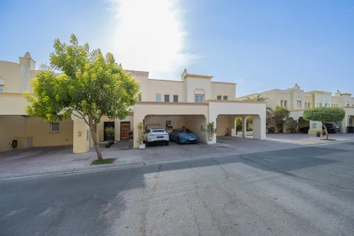 3 Bedrooms Villa in Springs 9
