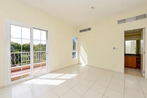 3 Bedrooms Villa in Springs 9