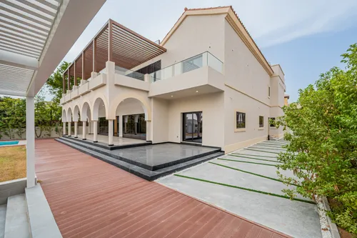 6 Bedrooms Villa in Ponderosa