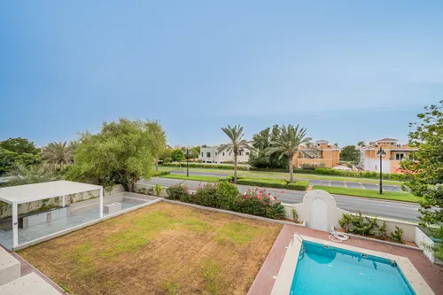 6 Bedrooms Villa in Ponderosa