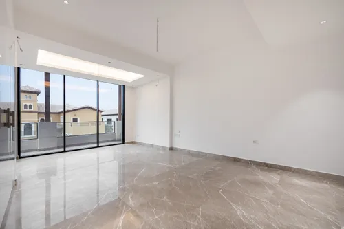 6 Bedrooms Villa in Ponderosa