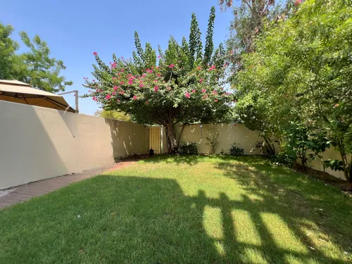 2 Bedrooms Villa in Springs 15