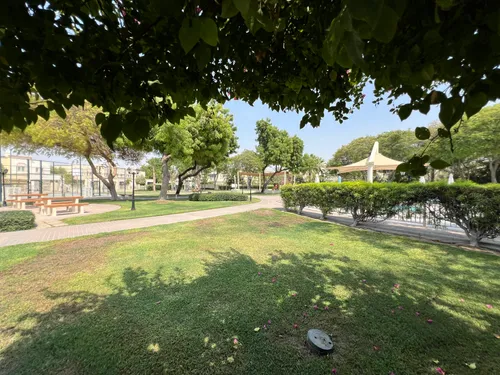 2 Bedrooms Villa in Springs 15