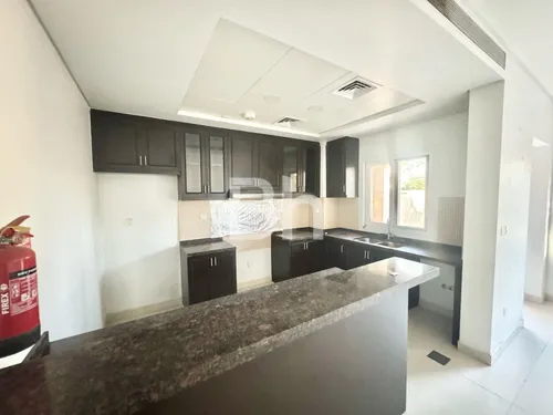 3 Bedrooms Villa in Casa Dora