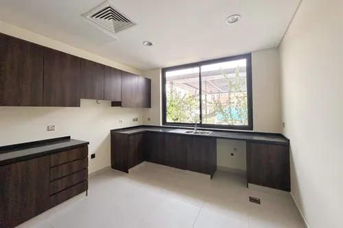 3 Bedrooms Villa in Flora