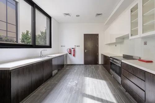 5 Bedrooms Villa in Al Hebiah Third