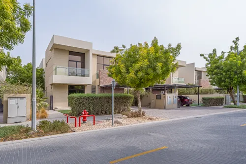 5 Bedrooms Villa in Al Hebiah Third
