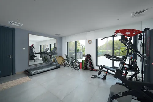 4 Bedrooms Villa in Entertainment Foyer