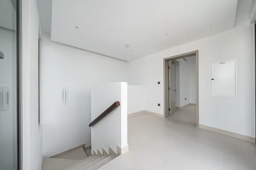 4 Bedrooms Villa in Aura 1