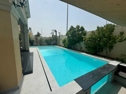 4 Bedrooms Villa in Jumeirah Park