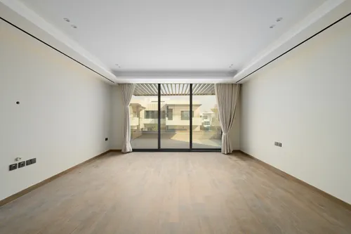 6 Bedrooms Villa in Jumeirah Park Homes
