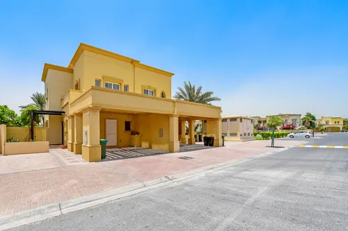 2 Bedrooms Villa in Springs 1