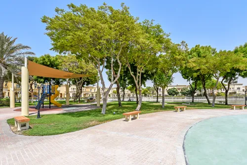 2 Bedrooms Villa in Springs 1