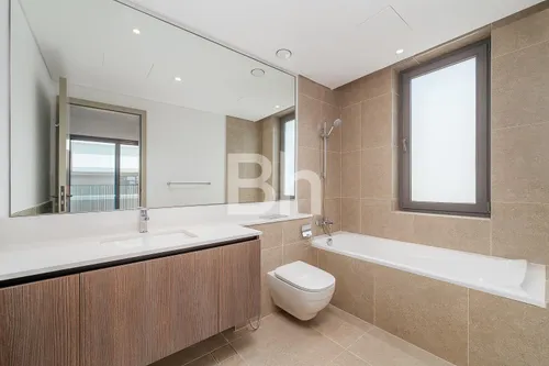 4 Bedrooms Villa in Aura