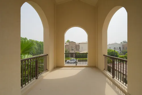 6 Bedrooms Villa in Olive Point