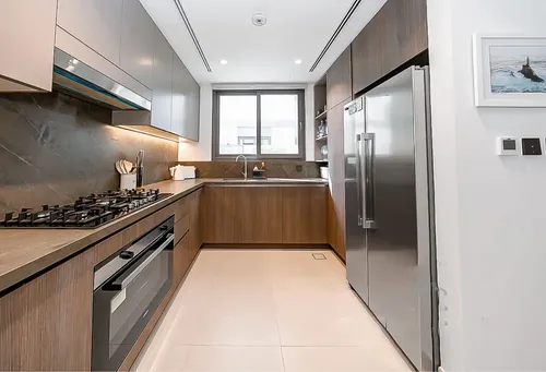 4 Bedrooms Villa in Aura