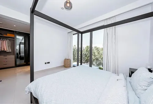 4 Bedrooms Villa in Aura
