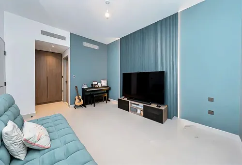4 Bedrooms Villa in Aura
