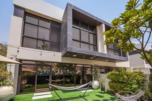 3 Bedrooms Villa in Picadilly Green