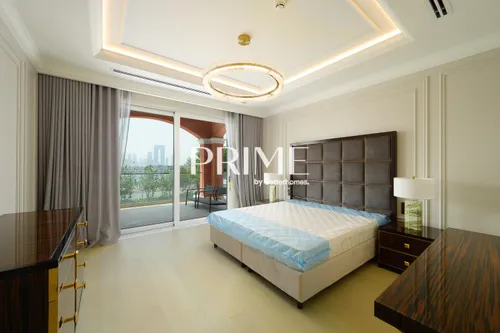7 Bedrooms Villa in XXII Carat