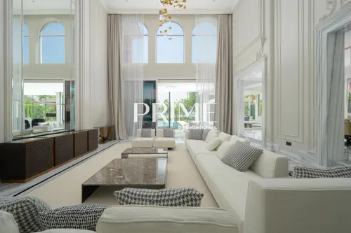 7 Bedrooms Villa in XXII Carat