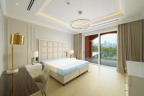 7 Bedrooms Villa in XXII Carat
