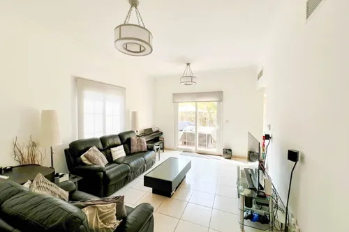 3 Bedrooms Townhouse in Springs 3
