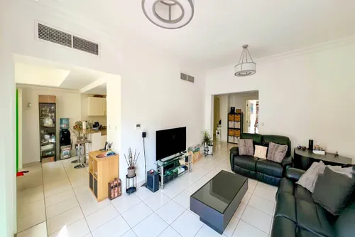 3 Bedrooms Townhouse in Springs 3