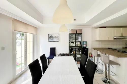 3 Bedrooms Townhouse in Springs 3