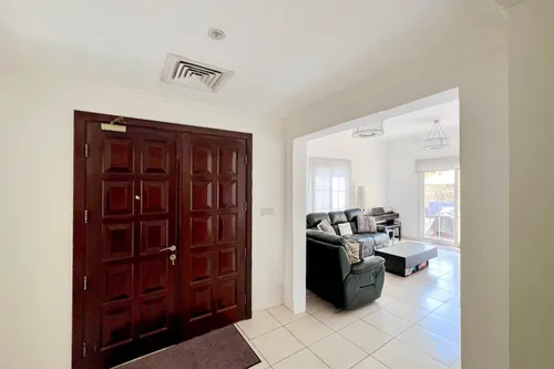 3 Bedrooms Townhouse in Springs 3
