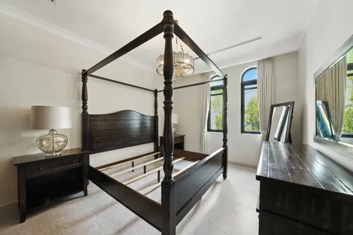 5 Bedrooms Villa in Rasha