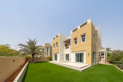 Immaculate Condition |Independent 3bed |Large Plot