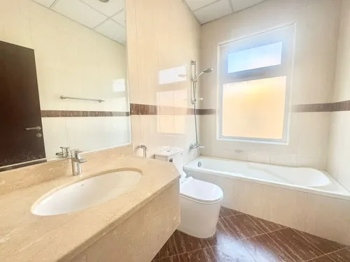 5 Bedrooms Villa in The Aldea