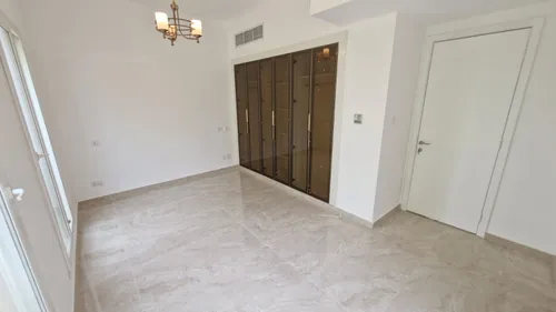 3 Bedrooms Villa in Springs 11