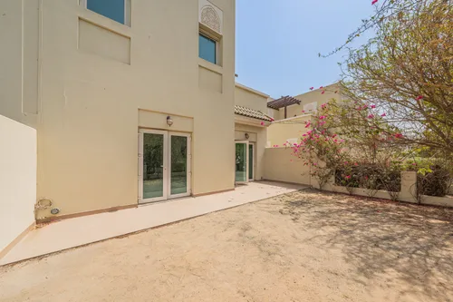3 Bedrooms Townhouse in Quortaj