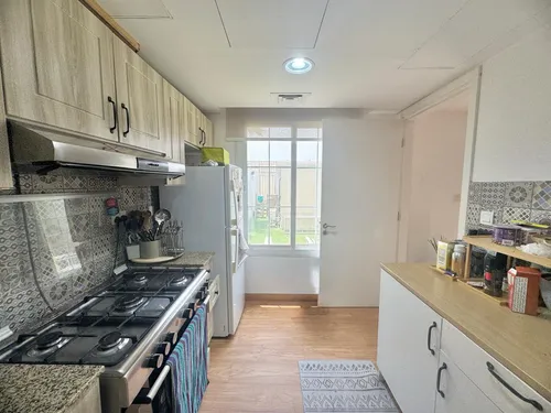 2 Bedrooms Villa in Springs 3