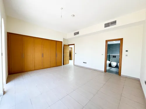 4 Bedrooms Villa in Jumeirah Park Homes