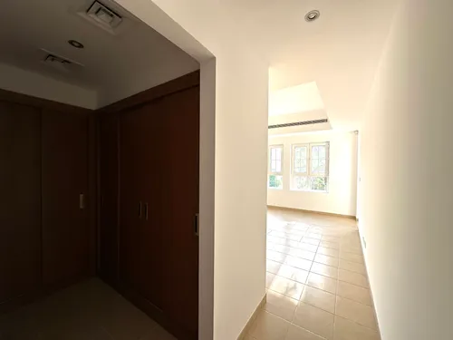 4 Bedrooms Villa in Mirador