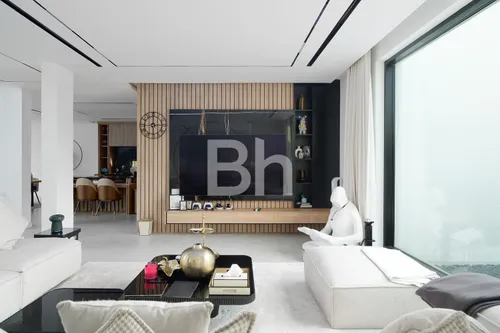 4 Bedrooms Villa in Garden Hall