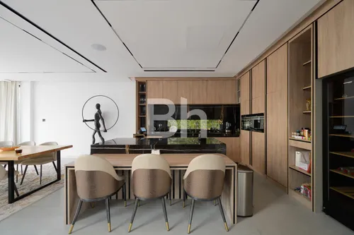 4 Bedrooms Villa in Garden Hall