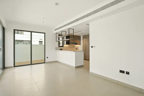 4 Bedrooms Villa in Aura