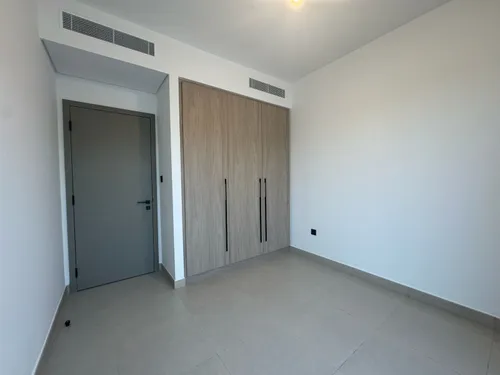 4 Bedrooms Villa in Aura