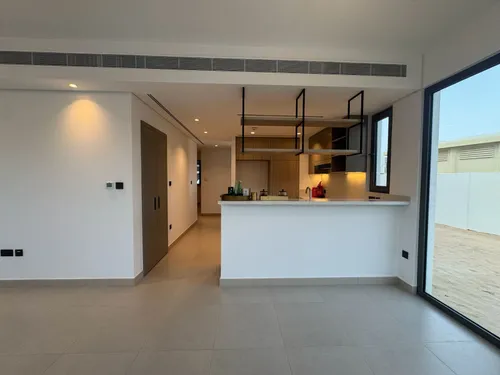 4 Bedrooms Villa in Aura
