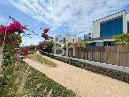 View Today | Exclusive | Well Maintained