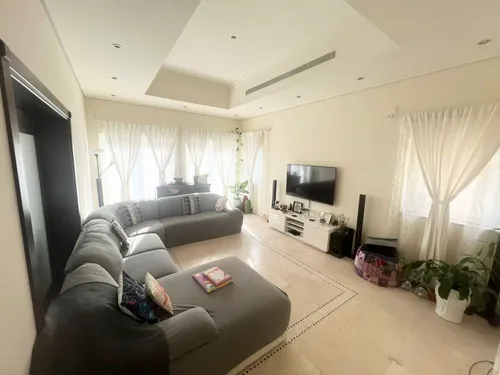 3 Bedrooms Villa in Quortaj