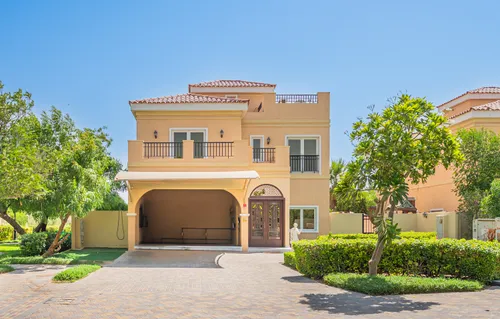 5 Bedrooms Villa in The Villa